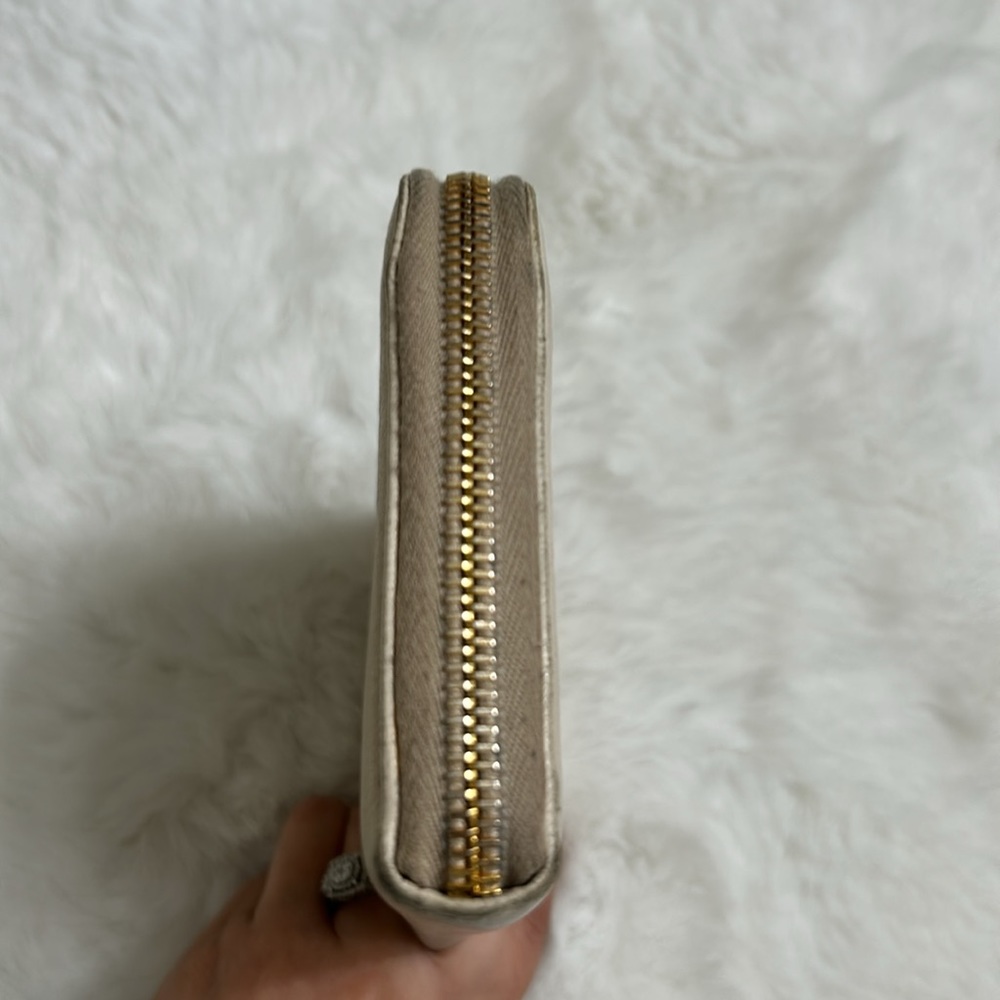 Prada Zip Continental Leather wallet - Picture 12 of 17